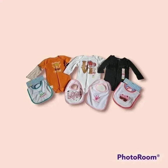 Garanimals Onesies & Bibs NWT - Picture 1 of 1